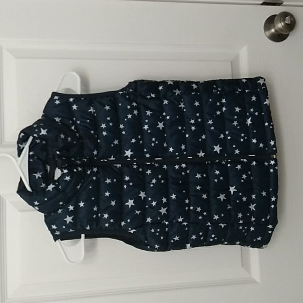 Amazon basics girls puffer vest